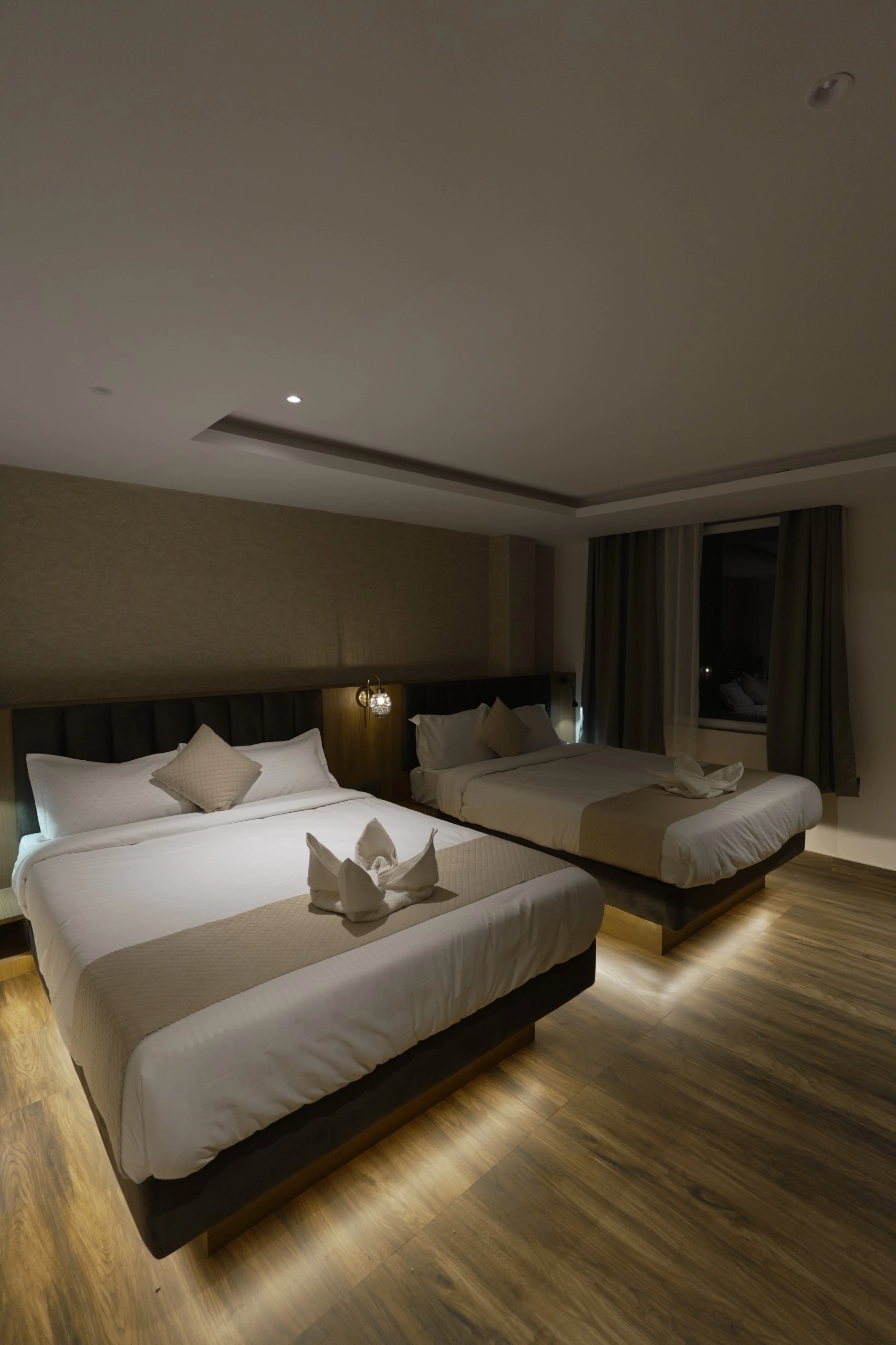 Family Twin Mountain View 